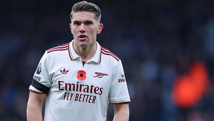 نگرانی آرتتا از مصدومیت ویکتور گیوکرش در ترکیب آرسنال